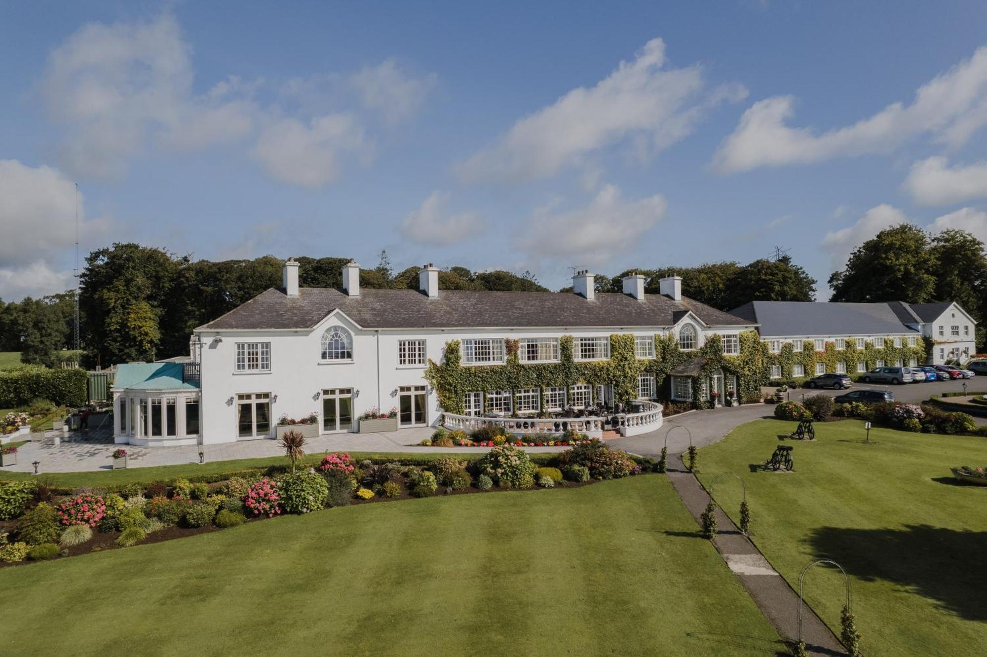 Crover House Hotel & Golf Club Mountnugent Eksteriør billede