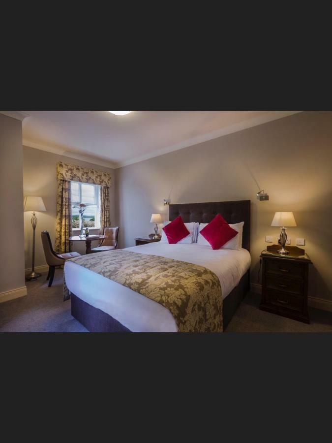 Crover House Hotel & Golf Club Mountnugent Eksteriør billede